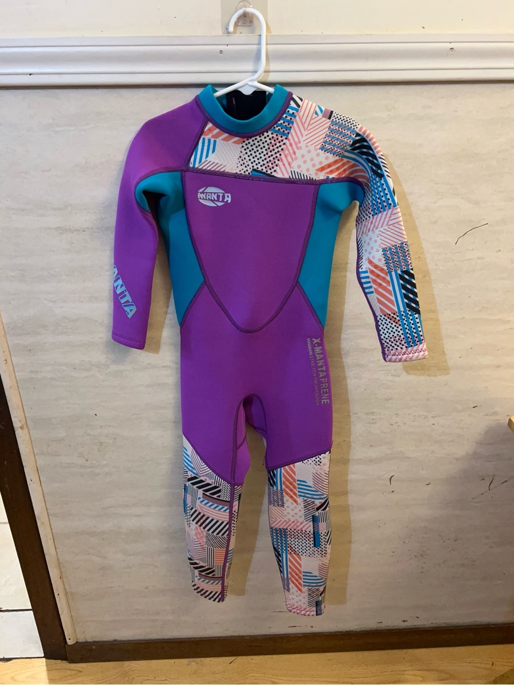 Dive & Sail X-Manta 2.5mm
Neoprene Kids Full Wetsuit.